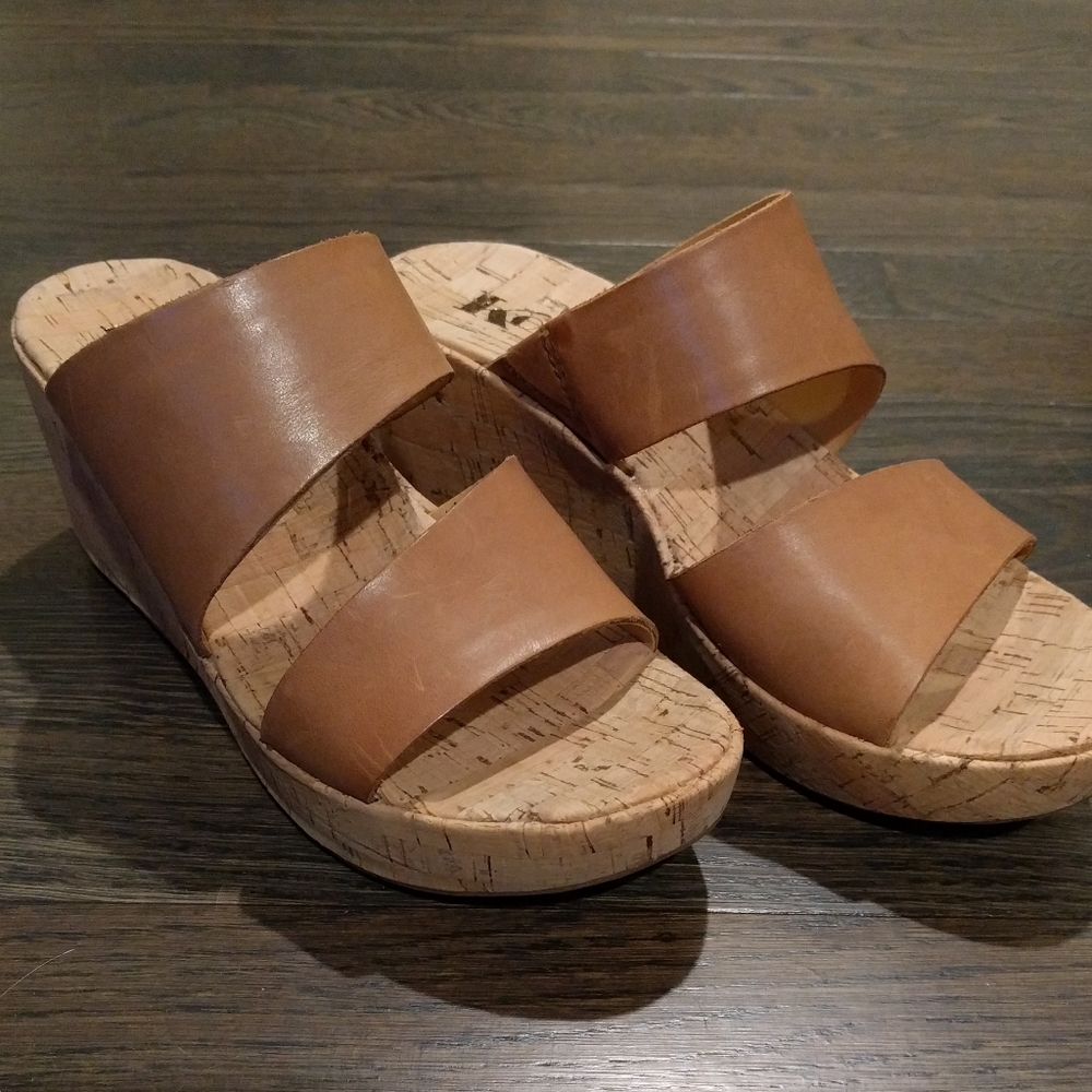 Korks leather wedge heels 6M tan